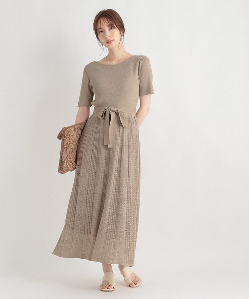 Andemiu（アンデミュウ）の「スカシガラフレアニットワンピース217919（ワンピース・レディース・ブラック/ベージュ/ブルー・FREE）」の6枚目の写真