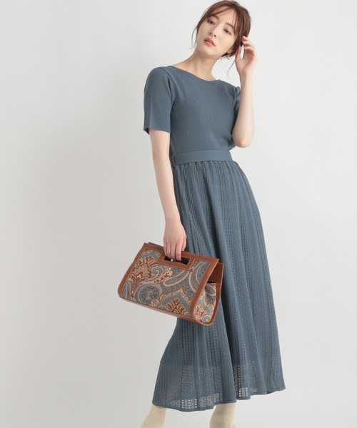 Andemiu（アンデミュウ）の「スカシガラフレアニットワンピース217919（ワンピース・レディース・ブラック/ベージュ/ブルー・FREE）」の7枚目の写真