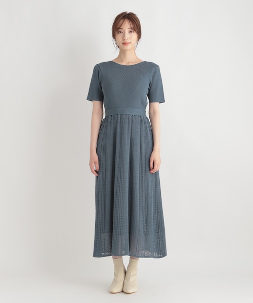 Andemiu（アンデミュウ）の「スカシガラフレアニットワンピース