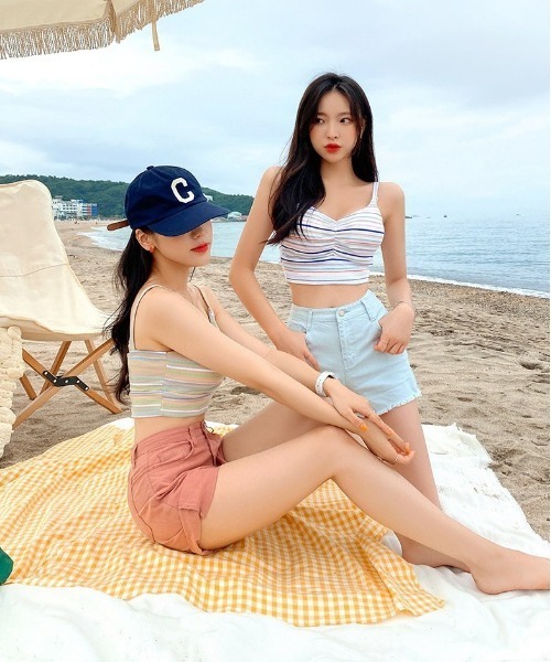 chuu(チュー)の「CHUU マルチボーダーブラトップ(Tシャツ/カットソー・レディース・ベージュ/アイボリー・FREE)」の7枚目の写真