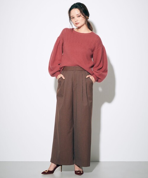 GRACE CONTINENTAL(グレースコンチネンタル)の「アンゴラタック袖ニットトップ(ニット/セーター・レディース・ブラック/ボルドー/ピンク・36)」の6枚目の写真