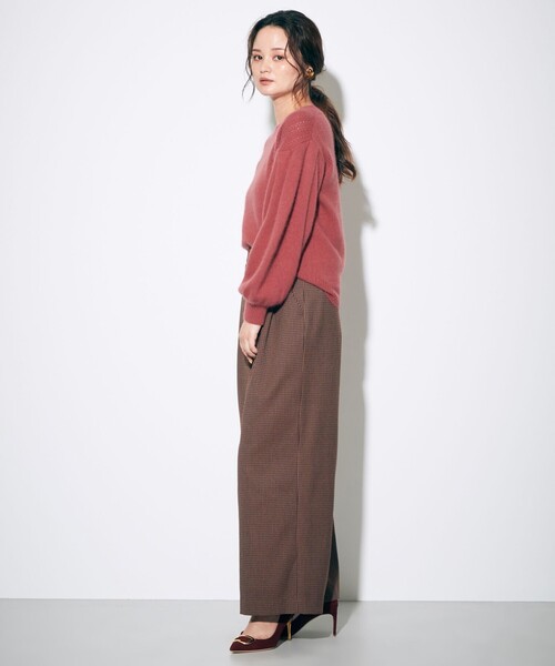 GRACE CONTINENTAL(グレースコンチネンタル)の「アンゴラタック袖ニットトップ(ニット/セーター・レディース・ブラック/ボルドー/ピンク・36)」の7枚目の写真