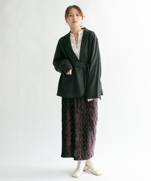 KBF（ケイビーエフ）の「クリンクルベロアタイトスカート（スカート・レディース・ダークブラウン/ベージュ系その他/ブラック/ベージュ・ONE）」の14枚目の写真