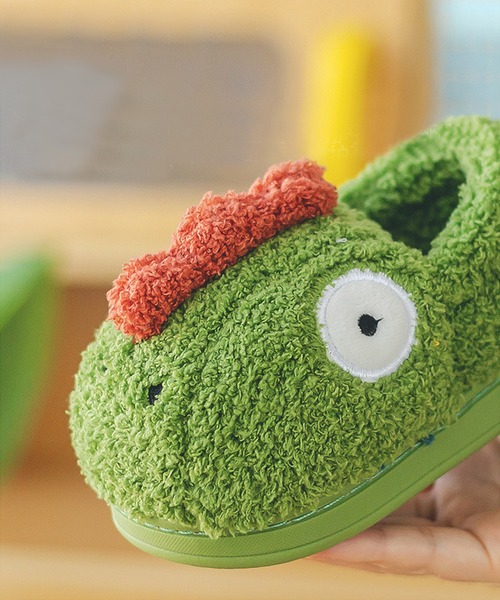 aimoha（アイモハ）の「【aimoha-KIDS-】ボアルームシューズ（ルームシューズ/スリッパ・キッズ・グリーン/イエロー/ブルー/レッド・20/14/18/22/21/16）」の16枚目の写真