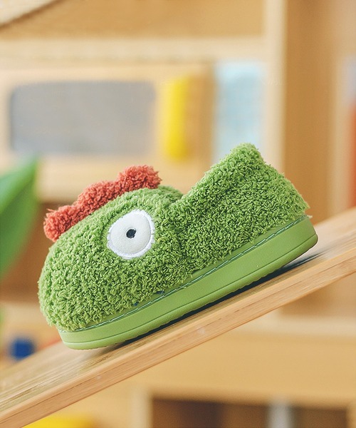 aimoha（アイモハ）の「【aimoha-KIDS-】ボアルームシューズ（ルームシューズ/スリッパ・キッズ・グリーン/イエロー/ブルー/レッド・20/14/18/22/21/16）」の17枚目の写真