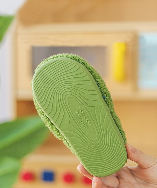 aimoha（アイモハ）の「【aimoha-KIDS-】ボアルームシューズ（ルームシューズ/スリッパ・キッズ・グリーン/イエロー/ブルー/レッド・20/14/18/22/21/16）」の18枚目の写真
