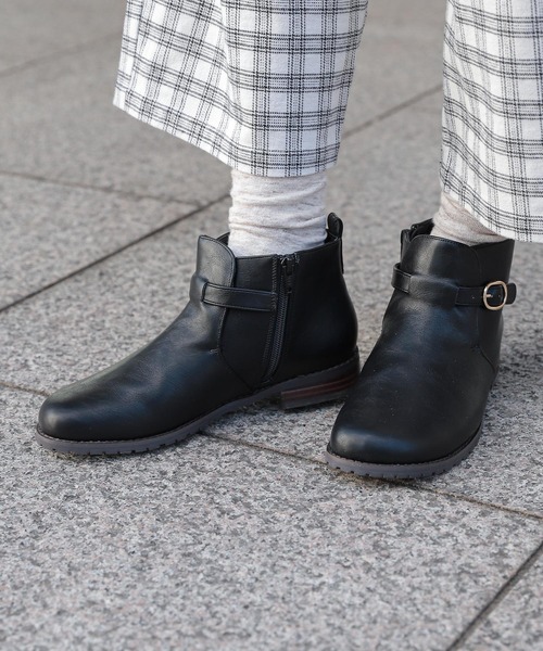 studio CLIP（スタディオクリップ）の「オブリークベルトブーツ（ブーツ・レディース・ブラック/ブラウン・LARGE/MEDIUM）」の2枚目の写真