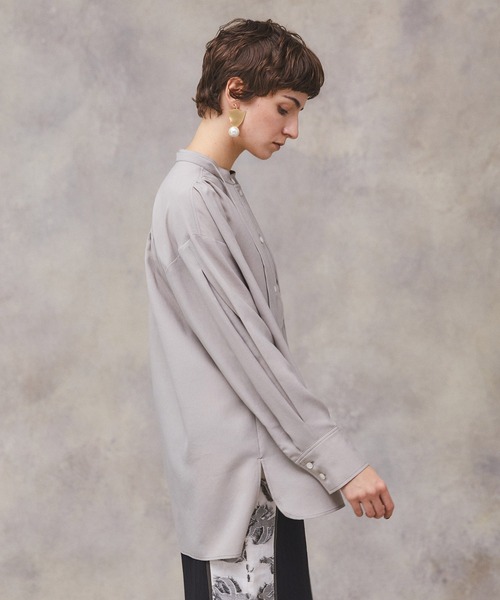 PUBLIC TOKYO（パブリックトウキョウ）の「フロントフラップロングシャツブラウス /ウォッシャブル（シャツ/ブラウス・レディース・ホワイト/ベージュ/サックスブルー・FREE）」の12枚目の写真