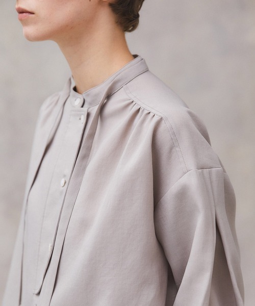 PUBLIC TOKYO（パブリックトウキョウ）の「フロントフラップロングシャツブラウス /ウォッシャブル（シャツ/ブラウス・レディース・ホワイト/ベージュ/サックスブルー・FREE）」の16枚目の写真
