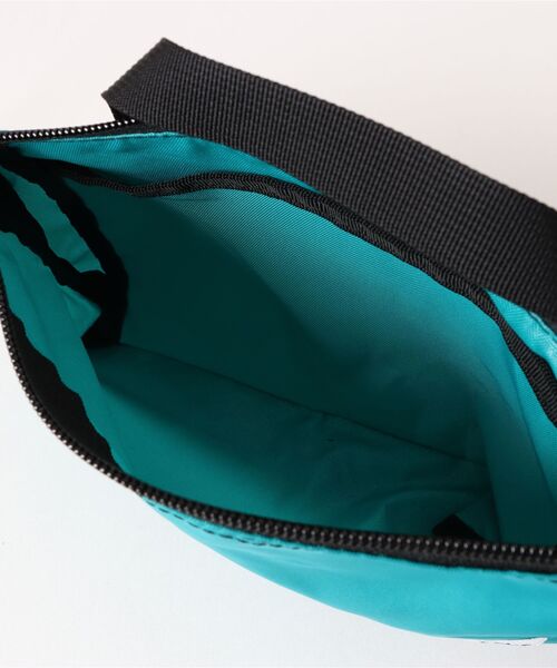 Drifter（ドリフター）の「UTILITY PACK／ユーティリティーパック（ショルダーバッグ・レディース・ブラック/ダークグリーン/パープル/タン/レオパード/レモンイエロー/ゼブラ/ホワイト系その他/グリーン系その他/ブラック系その他2/ピーコックグリーン系・FREE）」の13枚目の写真