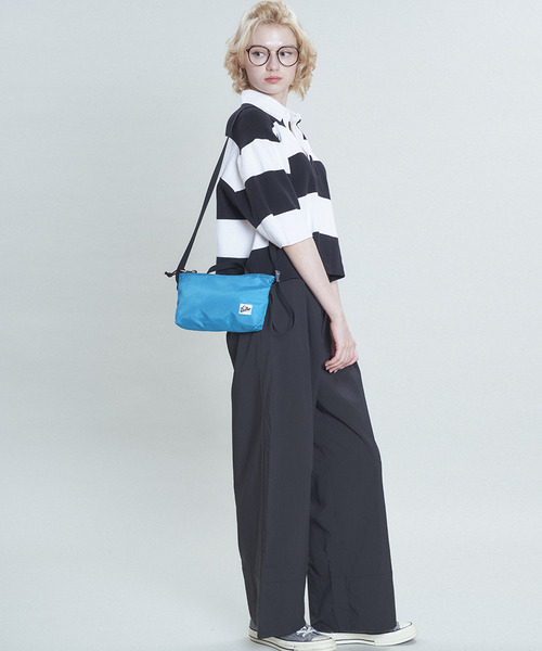 Drifter（ドリフター）の「UTILITY PACK／ユーティリティーパック（ショルダーバッグ・レディース・ブラック/ダークグリーン/パープル/タン/レオパード/レモンイエロー/ゼブラ/ホワイト系その他/グリーン系その他/ブラック系その他2/ピーコックグリーン系・FREE）」の8枚目の写真