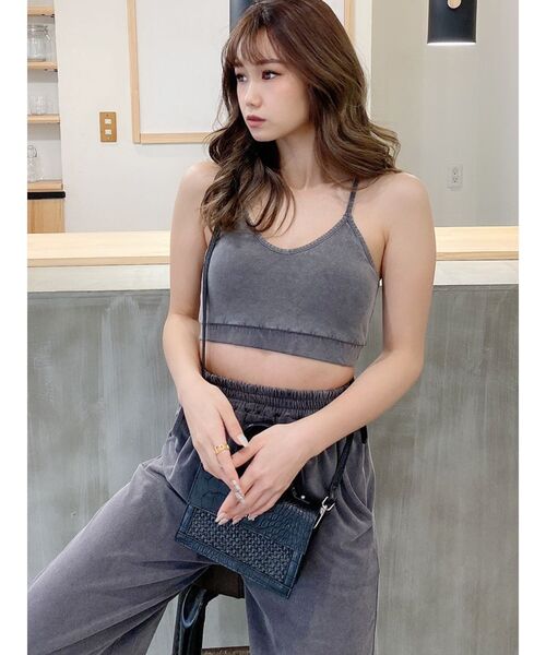 GYDA（ジェイダ）の「【セットアップ着用可】PROCESSINGクロスビスチェ（キャミソール・レディース・チャコールグレー/ベージュ/ネイビー・FREE）」の15枚目の写真