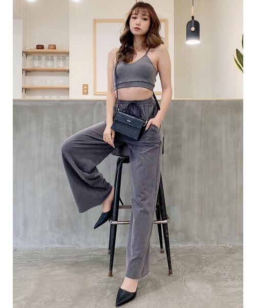 GYDA（ジェイダ）の「【セットアップ着用可】PROCESSINGクロスビスチェ（キャミソール・レディース・チャコールグレー/ベージュ/ネイビー・FREE）」の17枚目の写真