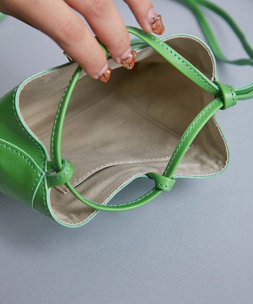 MARROW（マロウ）の「【MARROW(マロー)】ピロー3 MA-AC8106（ハンドバッグ・レディース・グリーン/キャメル/ブラック・FREE）」の17枚目の写真