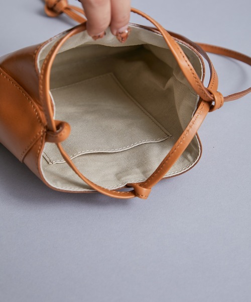 MARROW（マロウ）の「【MARROW(マロー)】ピロー3 MA-AC8106（ハンドバッグ・レディース・グリーン/キャメル/ブラック・FREE）」の21枚目の写真