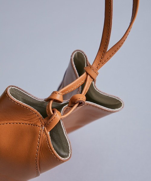 MARROW（マロウ）の「【MARROW(マロー)】ピロー3 MA-AC8106（ハンドバッグ・レディース・グリーン/キャメル/ブラック・FREE）」の20枚目の写真