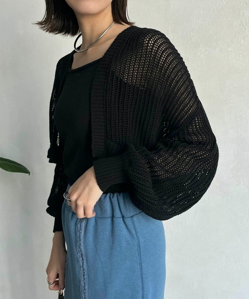 CAPRICIEUX LE'MAGE（カプリシューレマージュ）の「〈セットアイテム〉メッシュボレロキャミSET（ニット/セーター・レディース・オフホワイト/ブラック/グレー・FREE）」の5枚目の写真