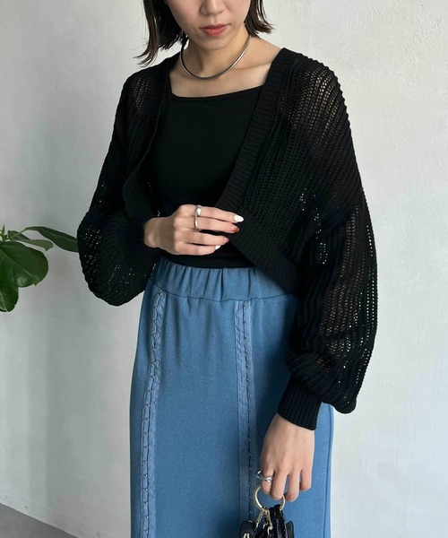 CAPRICIEUX LE'MAGE（カプリシューレマージュ）の「〈セットアイテム〉メッシュボレロキャミSET（ニット/セーター・レディース・オフホワイト/ブラック/グレー・FREE）」の6枚目の写真