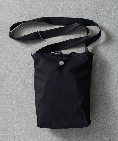 【LIVERAL】NAKI S サコッシュバッグ ショルダーバッグ MADE IN JAPAN（ショルダーバッグ）｜LIVERAL（リヴェラル）