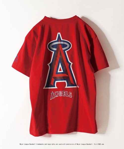 AVIREX（アヴィレックス）の「【MLB×AVIREX】エンジェルス Tシャツ/ANGELS T-SHIRT（Tシャツ/カットソー・レディース・レッド/ホワイト・LARGE/XX-LARGE/SMALL/X-LARGE/MEDIUM）」の16枚目の写真
