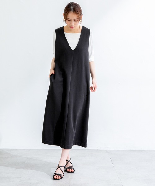 Honeys（ハニーズ）の「Ｖネックジャンスカ（ジャンパースカート・レディース・モカ/ネイビー/カーキ/ブラック・M/S/L/LL）」の5枚目の写真