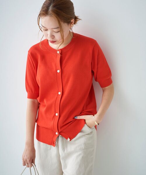 le.coeur blanc（ルクールブラン）の「パールボタンコットンクルーカーディガン（ニット/セーター・レディース・ブラック/レッド/ホワイト系その他/オフホワイト・38）」の17枚目の写真