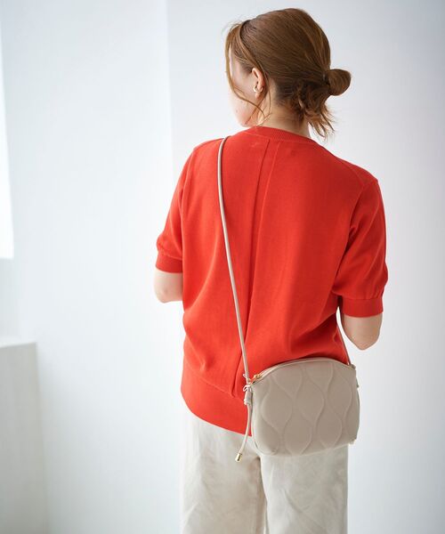 le.coeur blanc（ルクールブラン）の「パールボタンコットンクルーカーディガン（ニット/セーター・レディース・ブラック/レッド/ホワイト系その他/オフホワイト・38）」の9枚目の写真