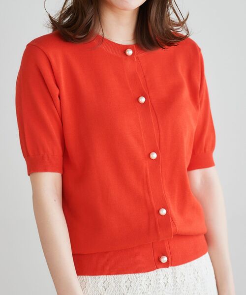 le.coeur blanc（ルクールブラン）の「パールボタンコットンクルーカーディガン（ニット/セーター・レディース・ブラック/レッド/ホワイト系その他/オフホワイト・38）」の6枚目の写真