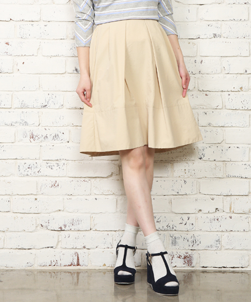 Chico（チコ）の「グロングランSK（スカート・レディース・ホワイト/ベージュ/ネイビー・FREE）」の2枚目の写真