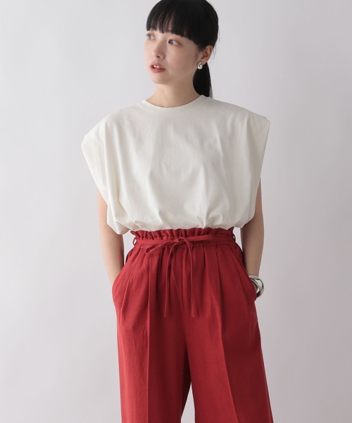 LOWRYS FARM（ローリーズファーム）の「タックコクーンノースリーブ　346351（Tシャツ/カットソー・レディース・ホワイト/ブラック/グリーン・FREE）」の2枚目の写真