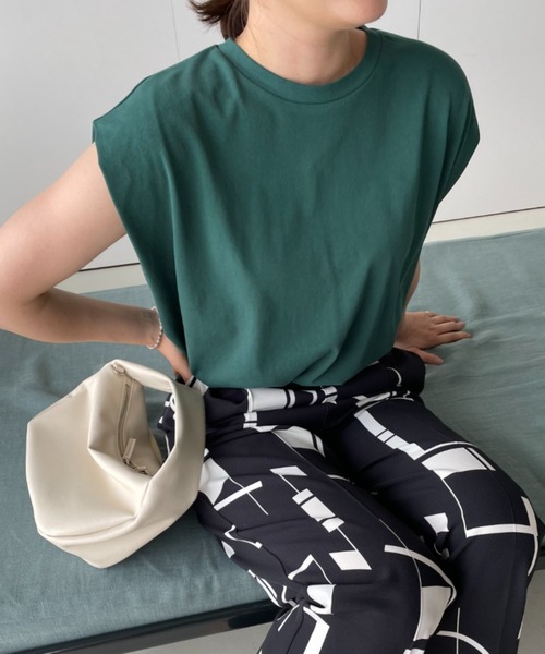 LOWRYS FARM（ローリーズファーム）の「タックコクーンノースリーブ　346351（Tシャツ/カットソー・レディース・ホワイト/ブラック/グリーン・FREE）」の3枚目の写真