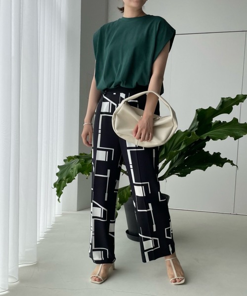 LOWRYS FARM（ローリーズファーム）の「タックコクーンノースリーブ　346351（Tシャツ/カットソー・レディース・ホワイト/ブラック/グリーン・FREE）」の22枚目の写真