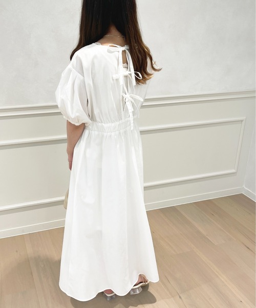 apres jour(アプレジュール)の「パフスリーブワンピース【ZOZOTOWN限定アイテム】(ワンピース・レディース・ブラック/オフホワイト/ライトイエロー・フリー/X-LARGE)」の4枚目の写真