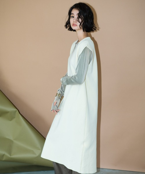 AIC.（エーアイシー）の「Vネックニットロングワンピース（ジャンパースカート・レディース・ブラック/アイボリー・FREE）」の9枚目の写真