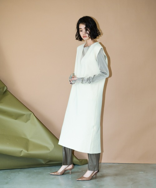 AIC.（エーアイシー）の「Vネックニットロングワンピース（ジャンパースカート・レディース・ブラック/アイボリー・FREE）」の15枚目の写真