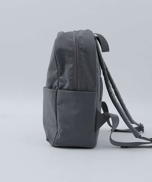 Fashion Letter（ファッションレター）の「9ポケットリュックサック（バックパック/リュック・レディース・ブラック/ベージュ/グレー/ブルー・FREE）」の7枚目の写真