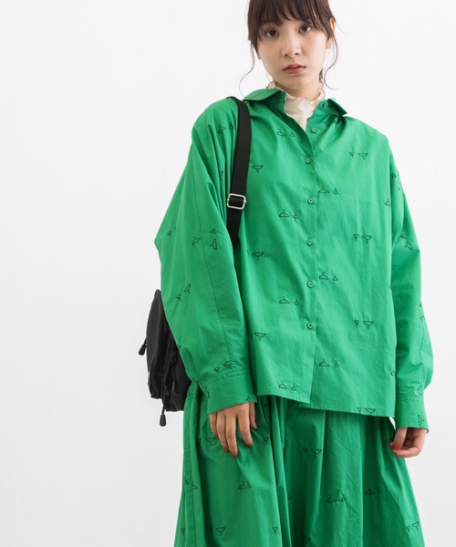 POU DOU DOU（プードゥドゥ）の「hanger刺繍ローン丸衿ドルマンシャツ（シャツ/ブラウス・レディース・ブラック/グリーン/グレー系その他・3）」の12枚目の写真