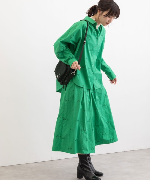 POU DOU DOU（プードゥドゥ）の「hanger刺繍ローン丸衿ドルマンシャツ（シャツ/ブラウス・レディース・ブラック/グリーン/グレー系その他・3）」の20枚目の写真