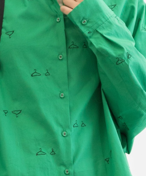 POU DOU DOU（プードゥドゥ）の「hanger刺繍ローン丸衿ドルマンシャツ（シャツ/ブラウス・レディース・ブラック/グリーン/グレー系その他・3）」の17枚目の写真
