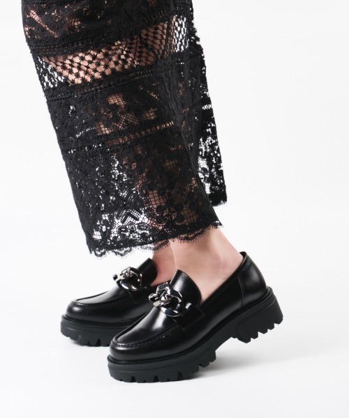 BONTRE(ボントレ)の「厚底チェーンローファー/BONTRE 20851-WA(ローファー・レディース・アイボリー/ブラック・38/39/36/37/35)」の6枚目の写真