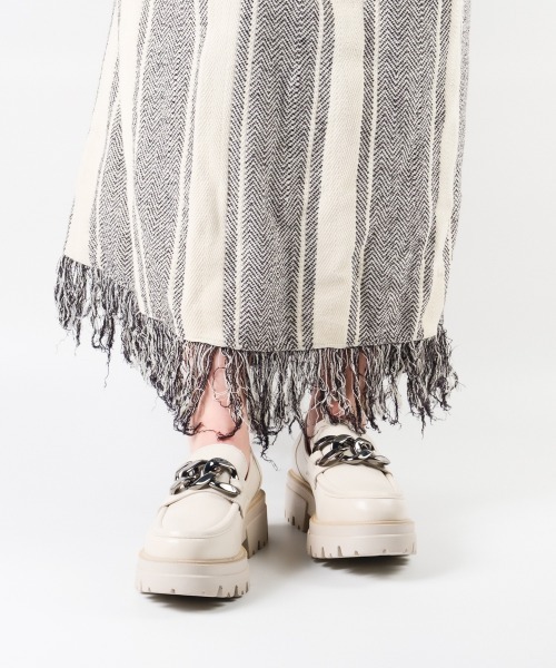 BONTRE(ボントレ)の「厚底チェーンローファー/BONTRE 20851-WA(ローファー・レディース・アイボリー/ブラック・38/39/36/37/35)」の5枚目の写真