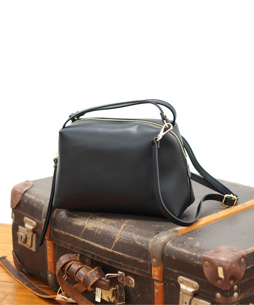 MARCO BIANCHINI（マルコビアンチーニ）の「【Marco Bianchini/マルコビアンキーニ】 2wayショルダーバッグ（ショルダーバッグ・レディース・ダークグリーン/ベージュ/ブロンズ/ブラック/バイオレット・FREE）」の2枚目の写真