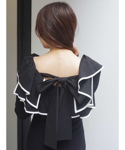 MERCURYDUO（マーキュリーデュオ）の「ラッフルドッキングマーメイドニットワンピース（ワンピース・レディース・ブラック/ベージュ/アイボリー・SMALL/MEDIUM）」の14枚目の写真