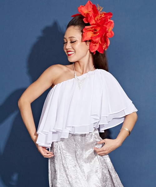 Maunaloa(マウナロア)の「【Maunaloa】ダブルシフォンケープ(その他トップス・レディース・ホワイト/ブラック/ネイビー/レッド・FREE)」の1枚目の写真