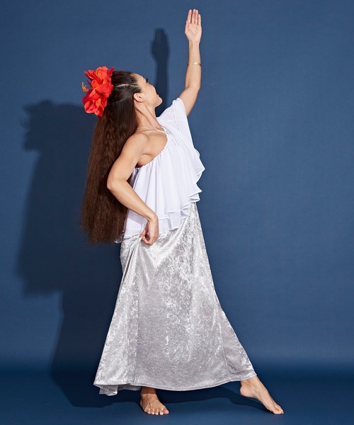 Maunaloa(マウナロア)の「【Maunaloa】ダブルシフォンケープ(その他トップス・レディース・ホワイト/ブラック/ネイビー/レッド・FREE)」の11枚目の写真