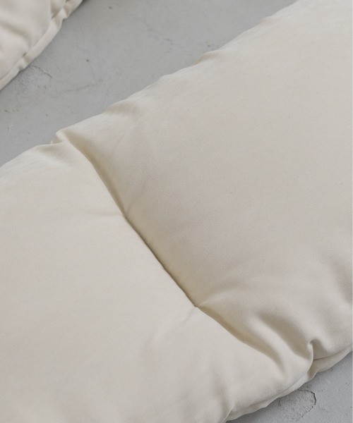 NEUNA（ヌナ）の「【型崩れしない！シワ/毛玉も付きません！】大判ボリュームキルティングロングマフラー（マフラー・レディース・ブラウン/ブラック/アイボリー・FREE）」の5枚目の写真