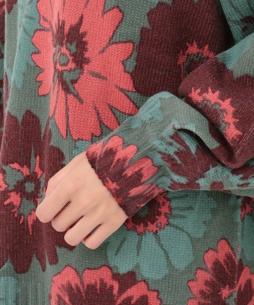 チチカカ（チチカカ）の「フラワープリントニットプルオーバー（ニット/セーター・レディース・グレー/レッド/グリーン・FREE）」の16枚目の写真