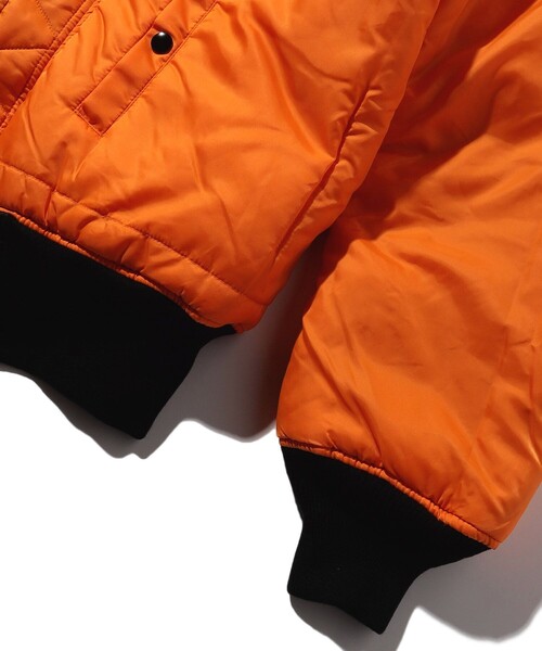 FREAK'S STORE(フリークスストア)の「WEB限定 ALPHA INDUSTRIES/アルファ インダストリーズ MA-1 ナイロン ジャケット/2000-401/2000-403(MA-1・メンズ・ブラック/オリーブ・X-LARGE/LARGE/MEDIUM/SMALL)」の9枚目の写真