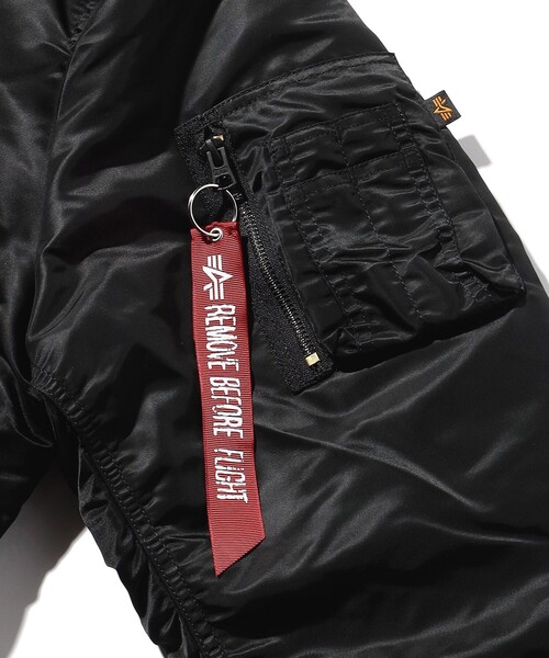 FREAK'S STORE(フリークスストア)の「WEB限定 ALPHA INDUSTRIES/アルファ インダストリーズ MA-1 ナイロン ジャケット/2000-401/2000-403(MA-1・メンズ・ブラック/オリーブ・X-LARGE/LARGE/MEDIUM/SMALL)」の14枚目の写真