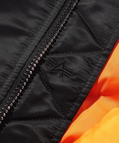 FREAK'S STORE(フリークスストア)の「WEB限定 ALPHA INDUSTRIES/アルファ インダストリーズ MA-1 ナイロン ジャケット/2000-401/2000-403(MA-1・メンズ・ブラック/オリーブ・X-LARGE/LARGE/MEDIUM/SMALL)」の15枚目の写真